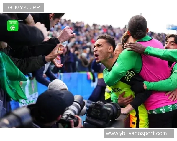 西甲球队欧冠排名揭晓黄潜出局在即皇马马竞稳居前八巴萨表现不佳位列第十五 西甲球队欧冠排名揭晓黄潜出局在即皇马马竞稳居前八巴萨表现不佳位列第十五