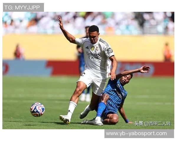 阿苏埃表现起伏不定一球难掩失误频频与球权流失